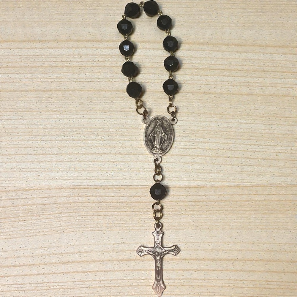 1830 Pocket Rosary’s Miraculous Medal & Crucifix Black Beads Acrylic Italy